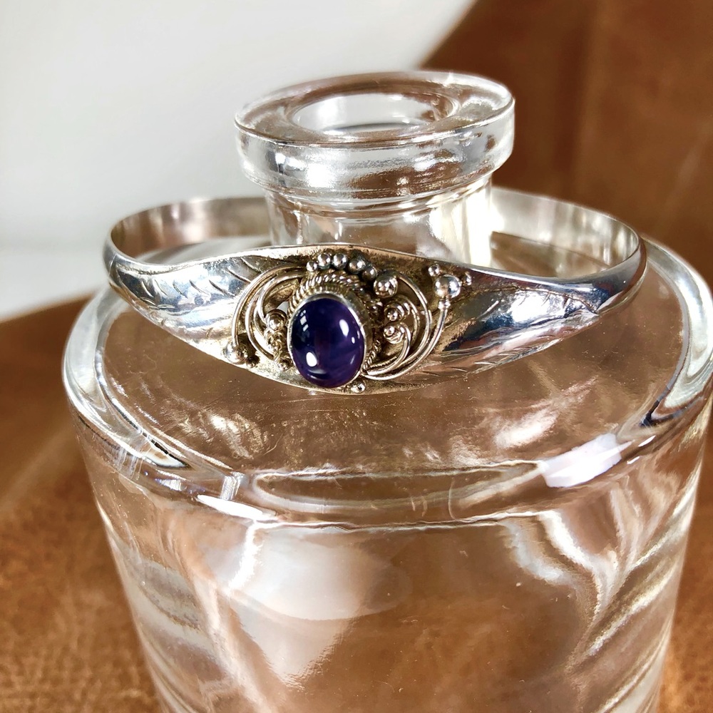 VTG NAVAJO 925 AMETHYST CABOCHON CUFF STERLING AMERICAN INDIAN